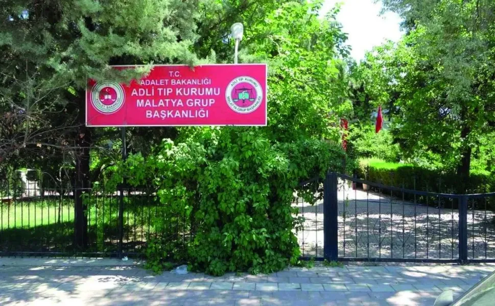 Malatya OSB'de Feci İş Kazası: Pres Makinesine Sıkışan İşçi Hayatını Kaybetti