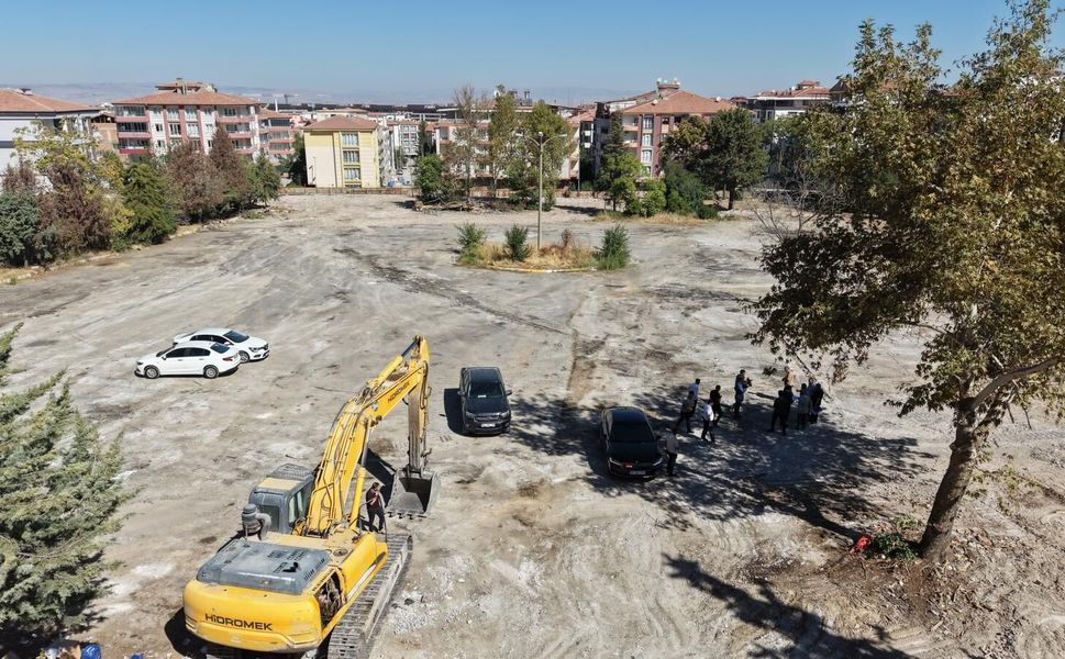 Başkan Taşkın’dan Battalgazi’ye Millet Bahçesi Ve Nikâh Salonu Müjdesi