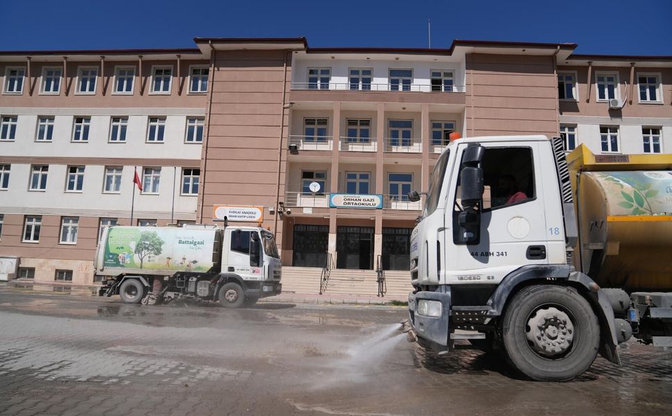 Battalgazi Belediyesi Okulları Yeni Eğitim Dönemine Hazırladı
