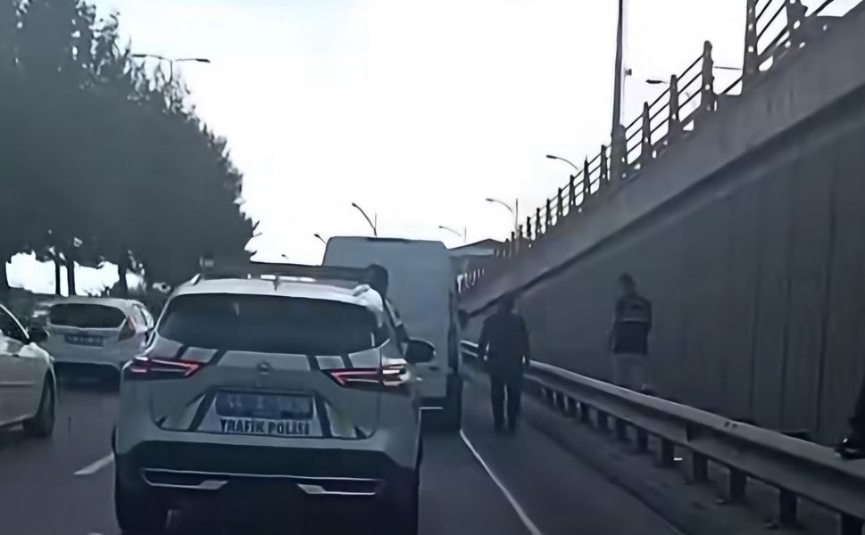 Çevreyolunda Yüksekten Düşen Adam Ağır Yaralandı