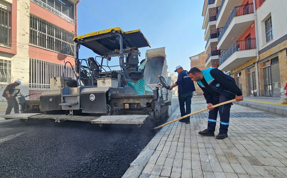 Battalgazi Belediyesi'nden Toki Yollarına Asfalt