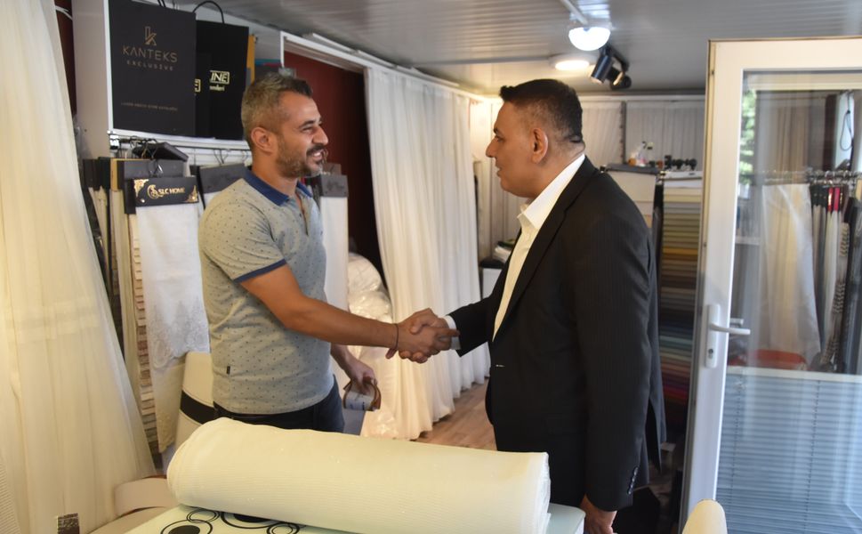 Konteynerdeki Esnafına Yıl Sonuna Kadar Süre Verilsin