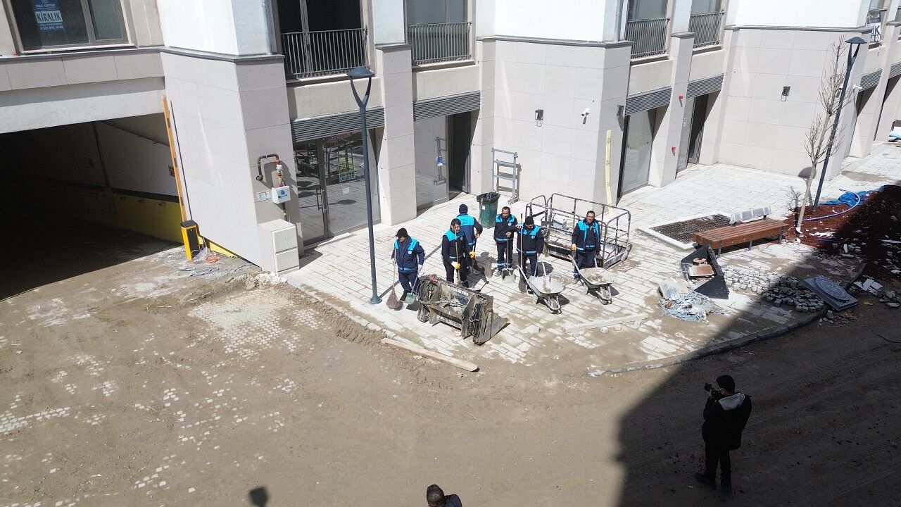 Akpınar Çarşısı’nda Temizlik Çalışmaları Başladı