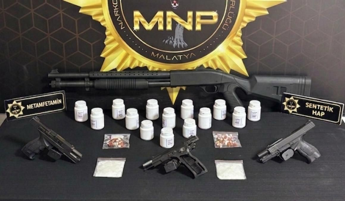 2 Zehir Taciri Tutuklandı