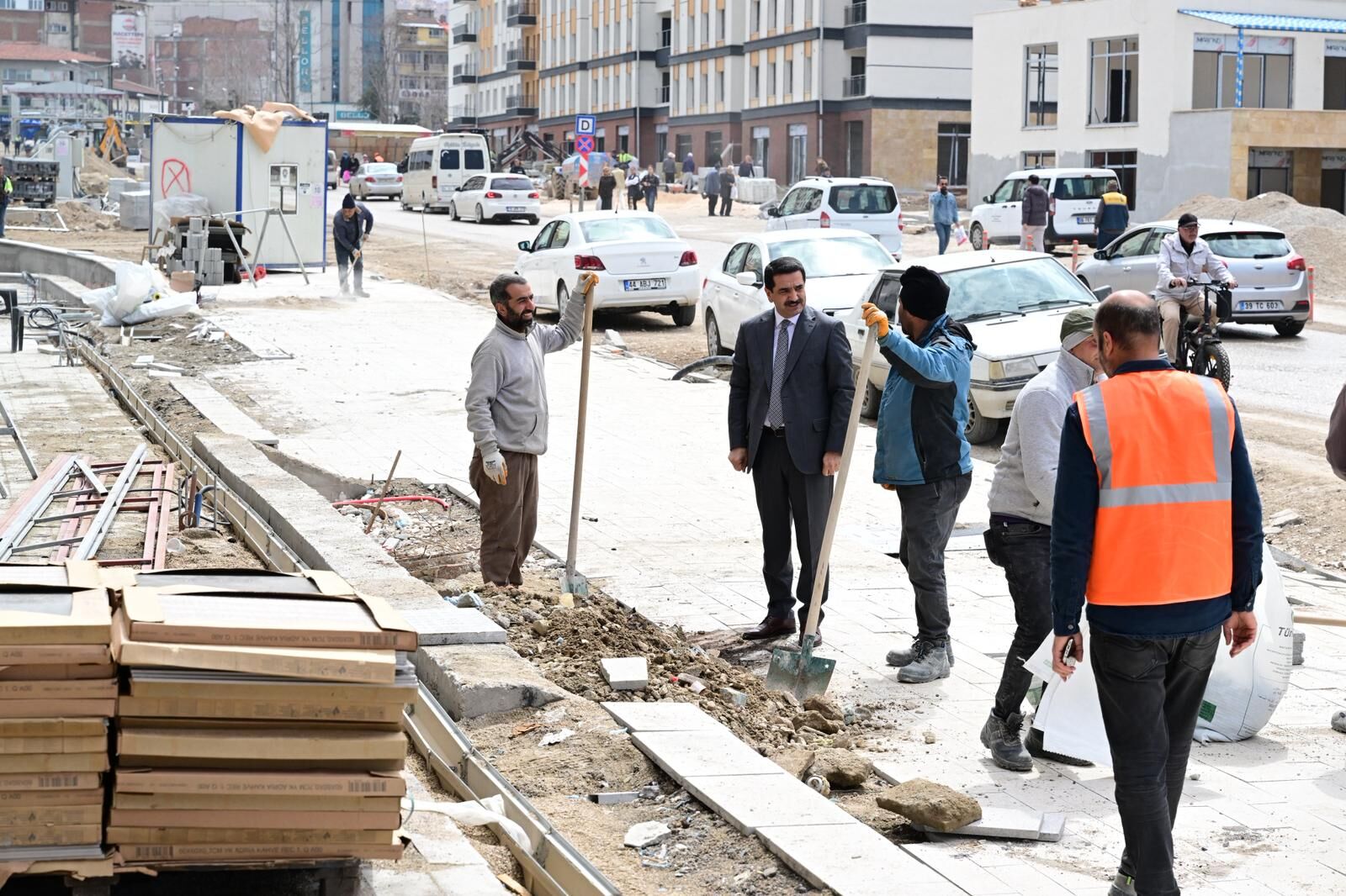 Akpınar Çarşısı’nda Temizlik Çalışmaları Sürüyor