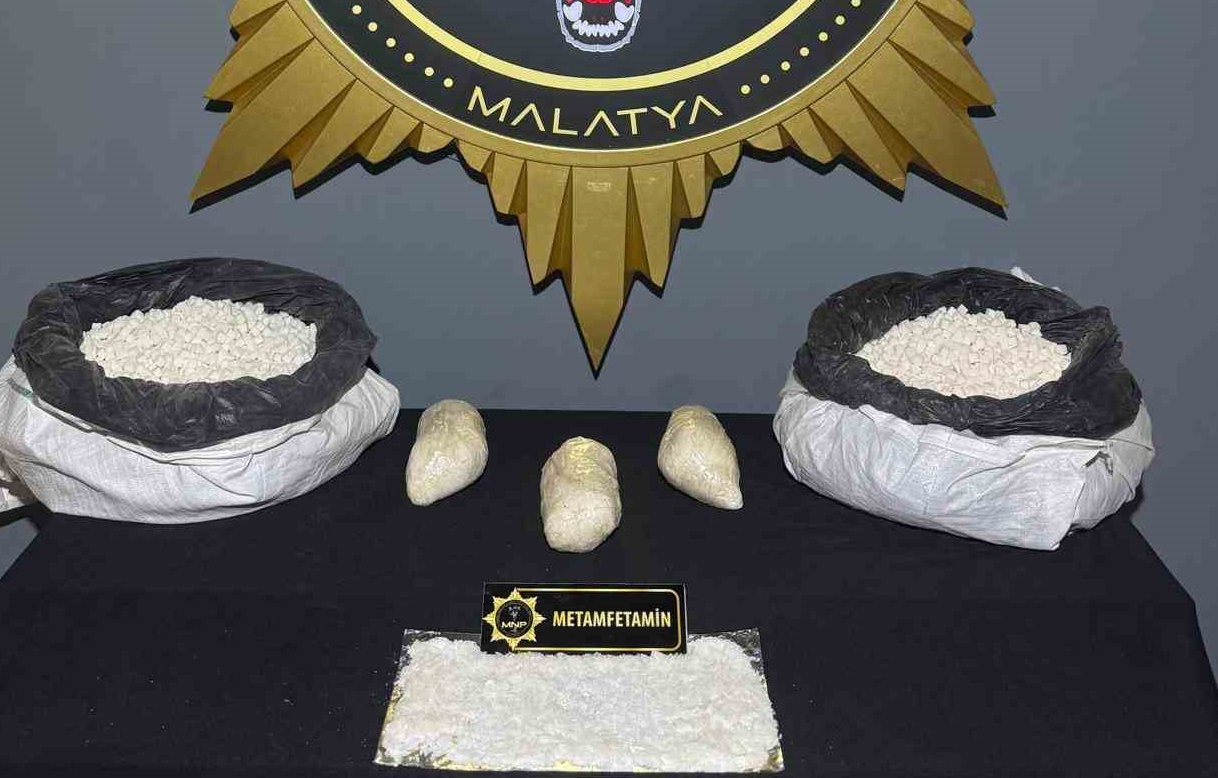 Şeker Çuvallarında 3 Kilo Metamfetamin Ele Geçirildi