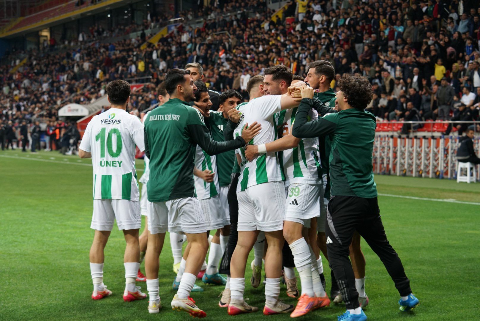 Yeşilyurtspor Final'de