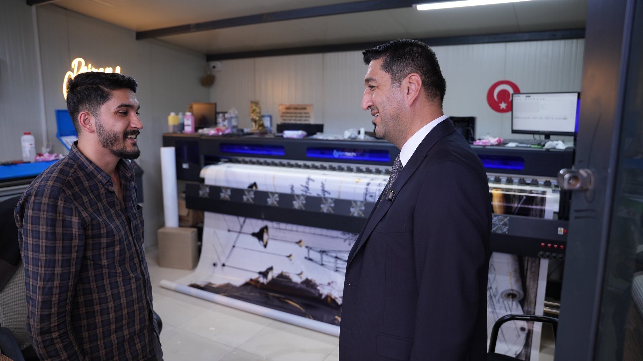 Mahmut Boyraz Konteyner Çarşılarındaki Esnafı Ziyaret Etti