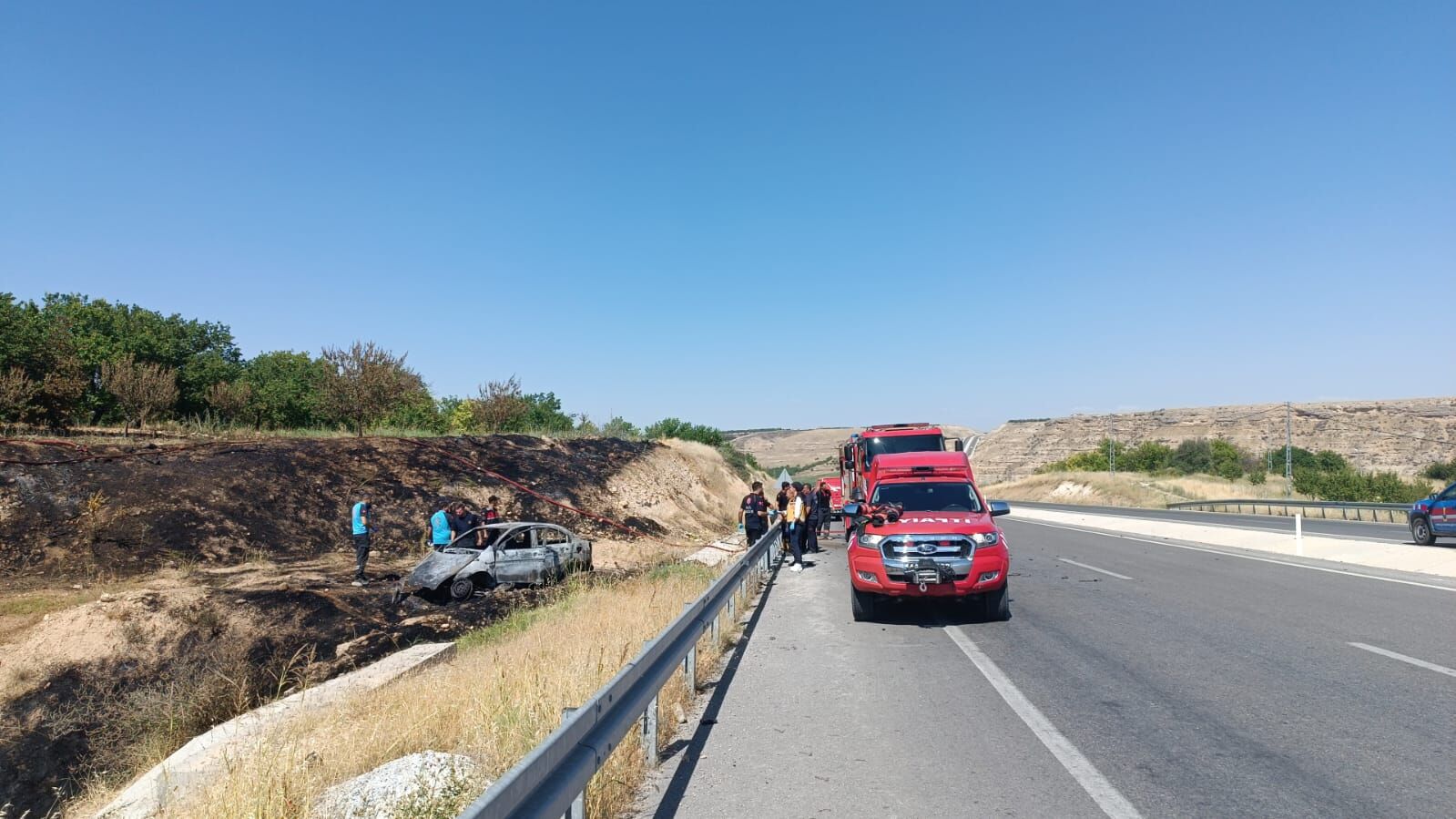 Araba Alev Alev Yandı, 1  Kişi Hayatını Kaybetti