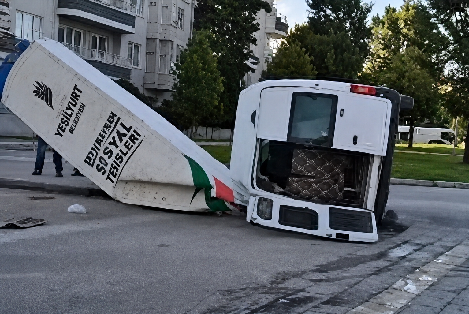 Malatya’da Minibüs Devrildi: 4 yaralı