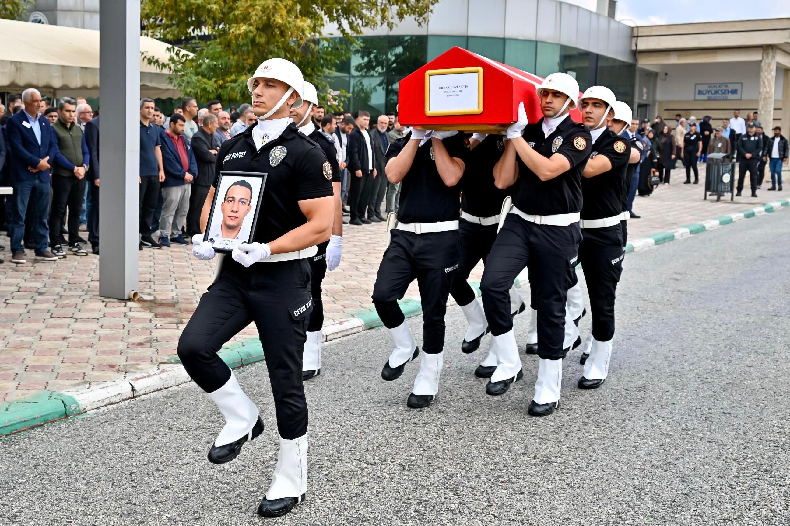 Albora Olan Teknede Hayatını Kaybeden Polis Memuru İçin Malatya'da Tören